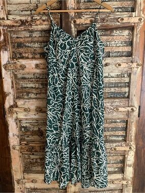 NWOT GAP Deep V-Neck Cami Smocked Floral Midi Dress Dark Green White Botanical L